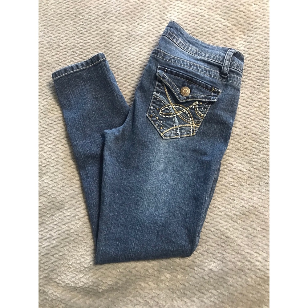 Wallflower Skinny Jeans